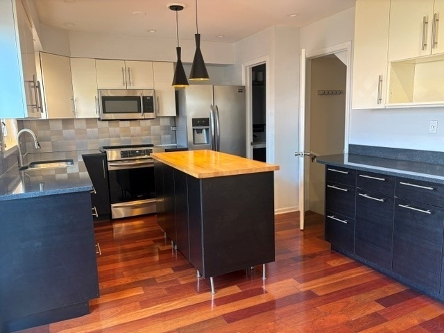 2156 Rugen Road - Photo 2