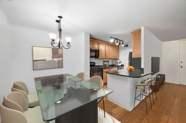 1339 N Dearborn Street - Photo 3