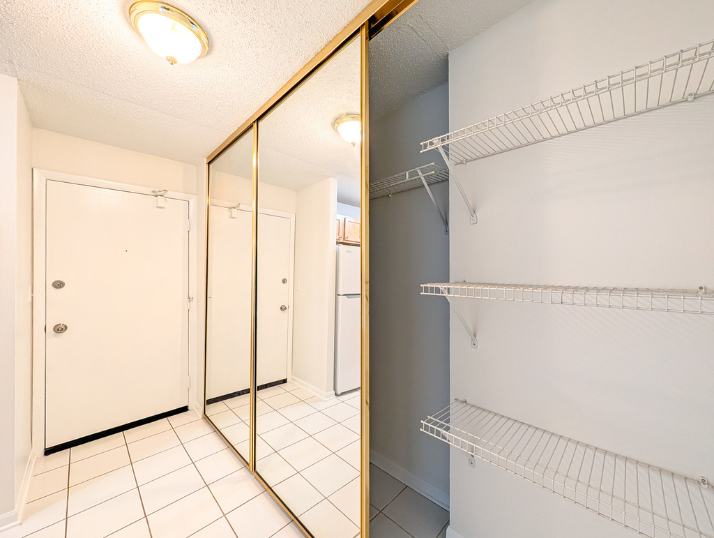 1043 S York Road - Photo 9