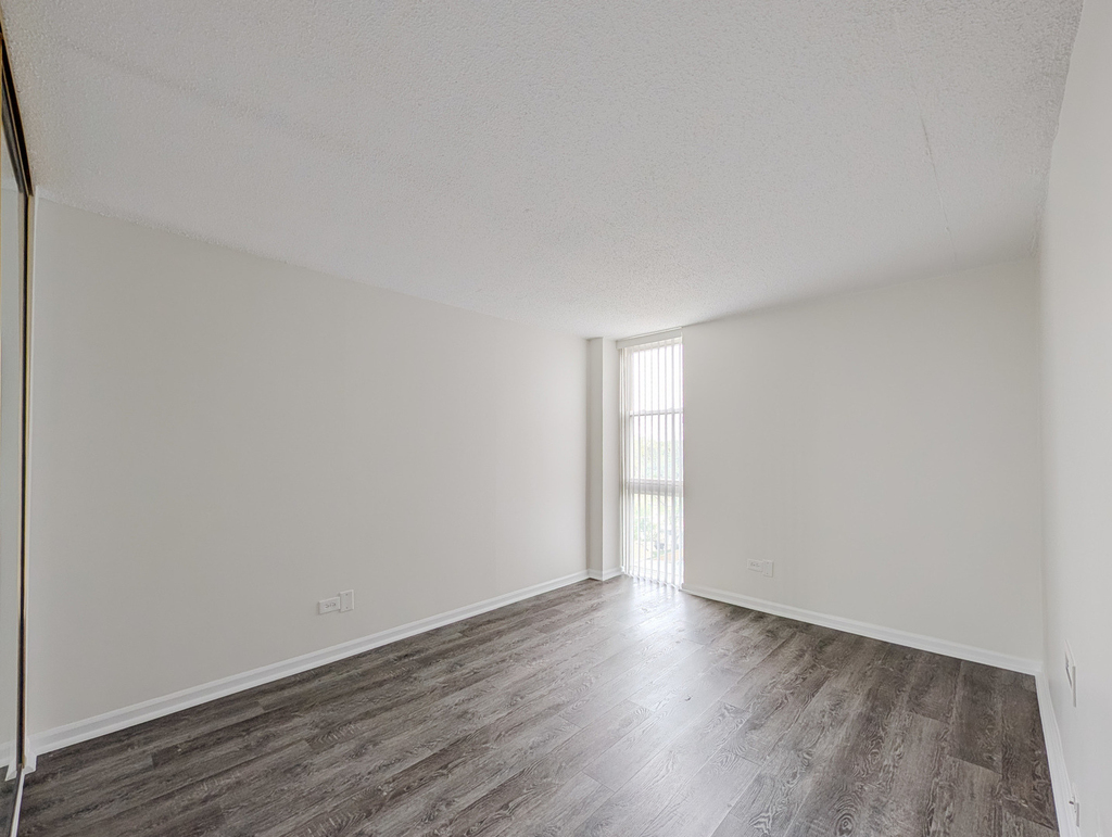 1043 S York Road - Photo 1