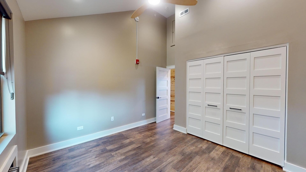 4941 Main Street - Photo 15
