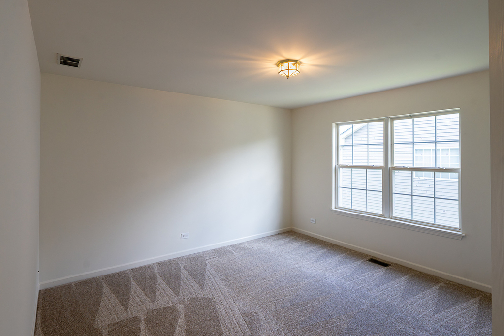 2803 Bluewater Circle - Photo 6