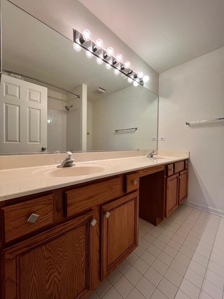 2803 Bluewater Circle - Photo 14