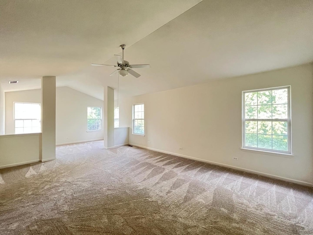 2803 Bluewater Circle - Photo 5