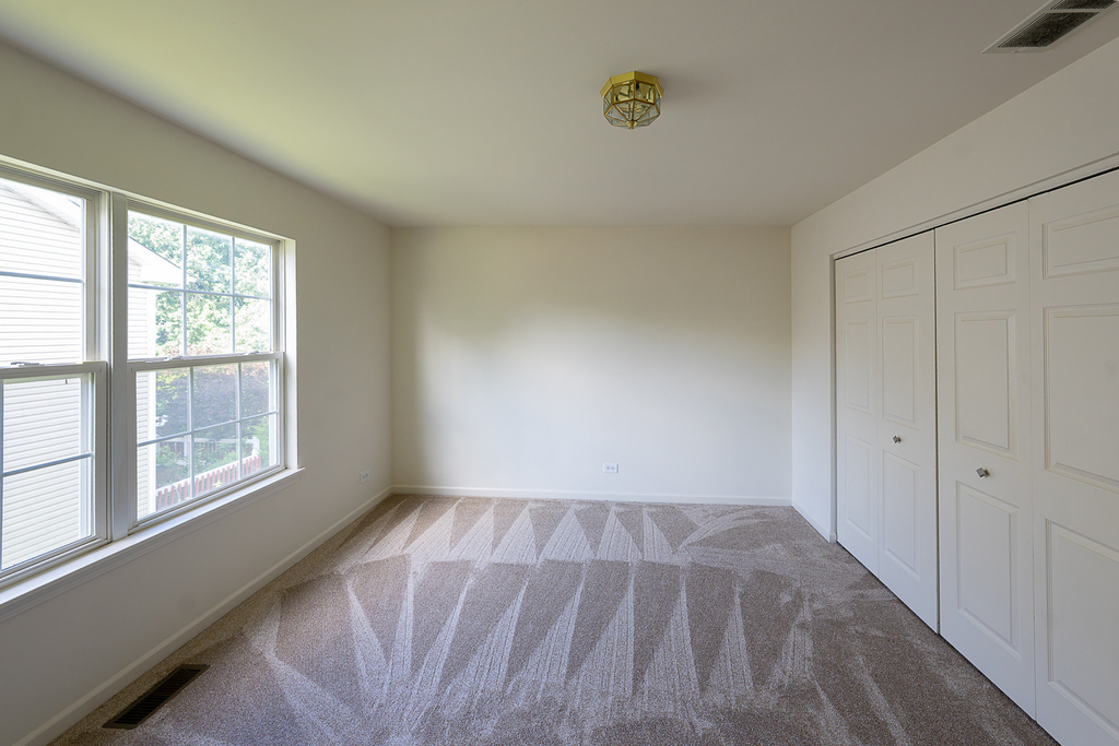 2803 Bluewater Circle - Photo 8