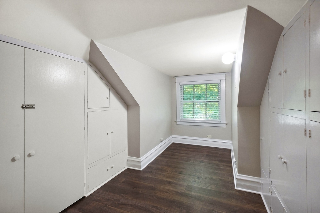 2078 Linden Avenue - Photo 14