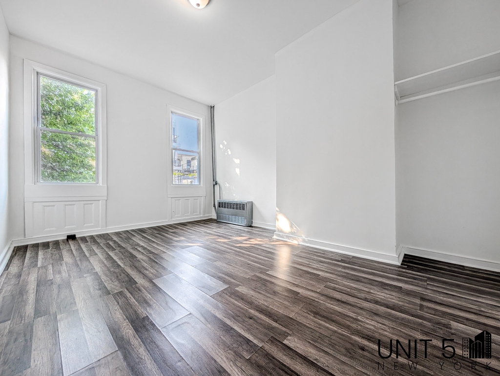 232 Covert Street - Photo 5