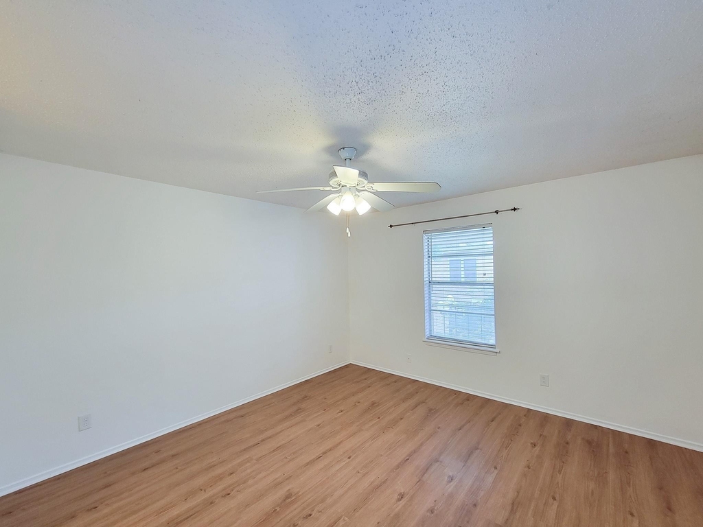 3535 Nasa Rd 1 - Photo 18