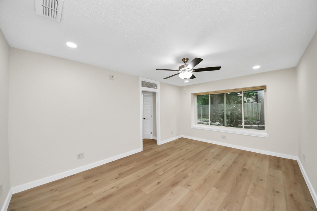 25511 Many Oak Drive - Photo 34