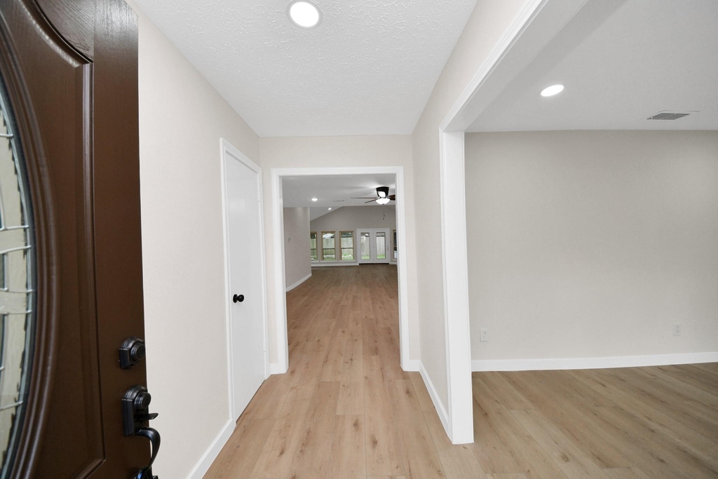 25511 Many Oak Drive - Photo 2