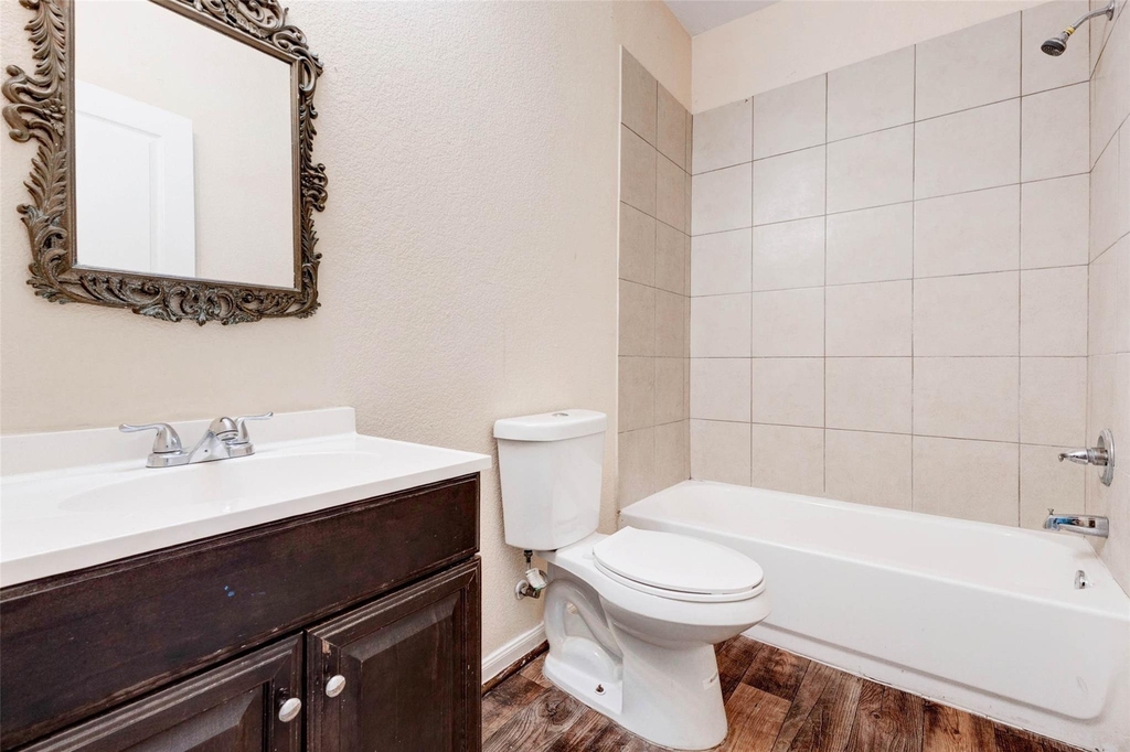 8611 Beviamo Street - Photo 12