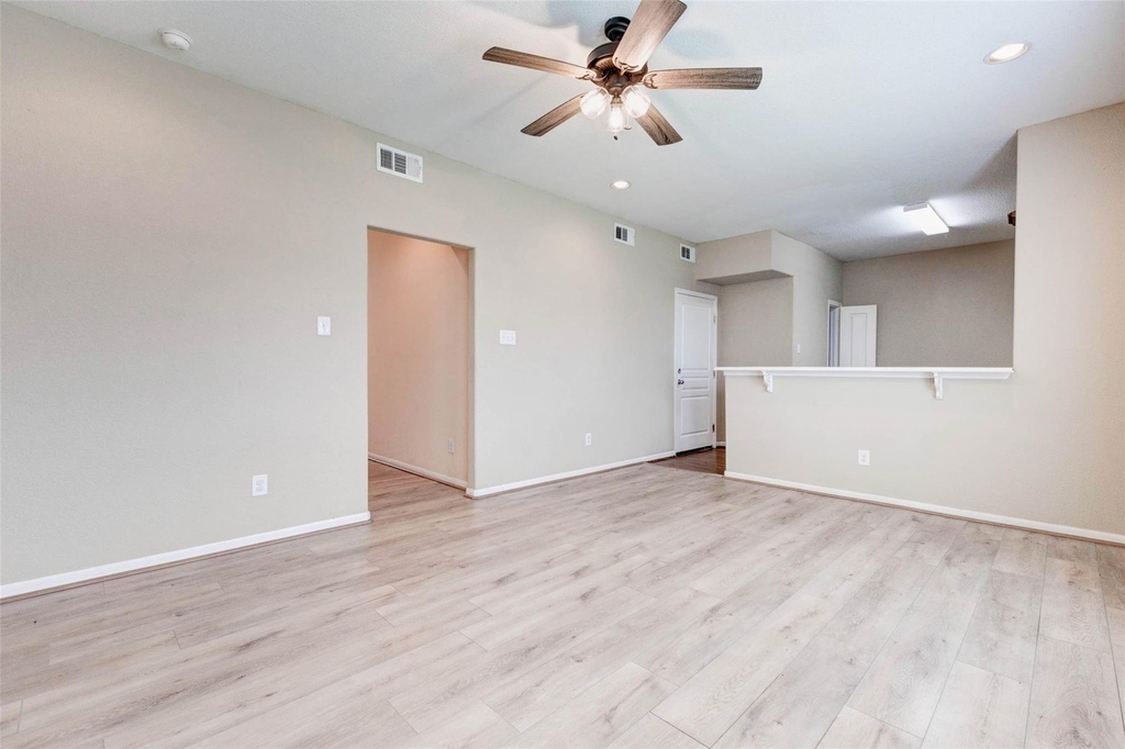 8611 Beviamo Street - Photo 3
