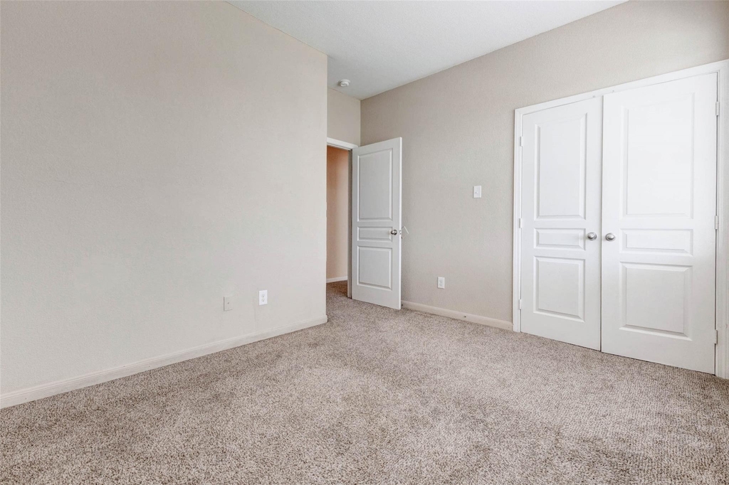 8611 Beviamo Street - Photo 6