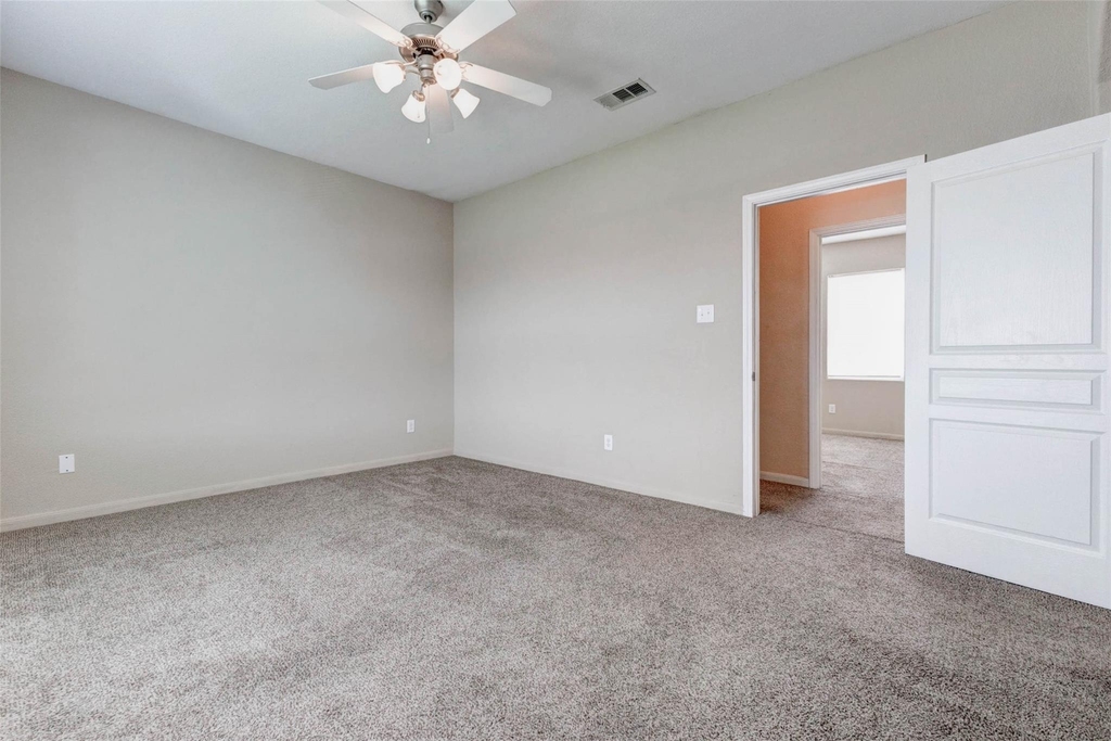 8611 Beviamo Street - Photo 8