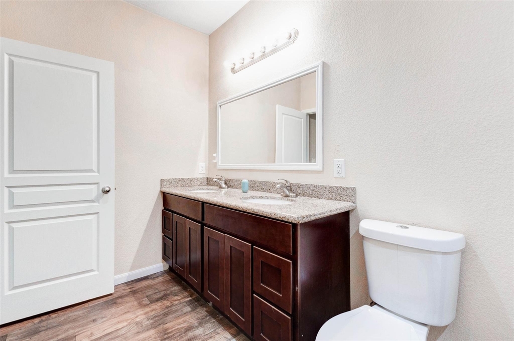 8611 Beviamo Street - Photo 13