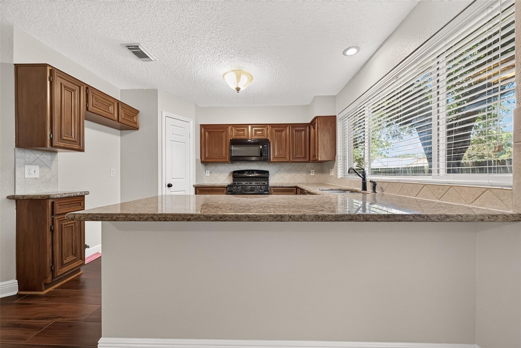 3003 Mast Court - Photo 19