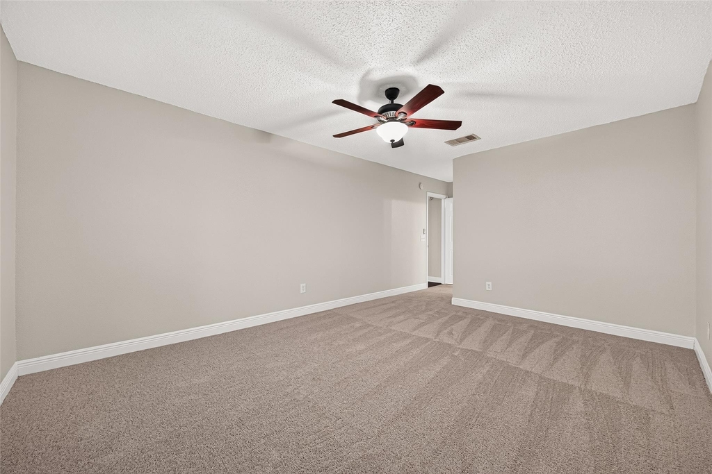 3003 Mast Court - Photo 32