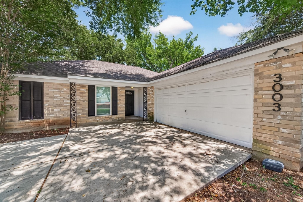 3003 Mast Court - Photo 1