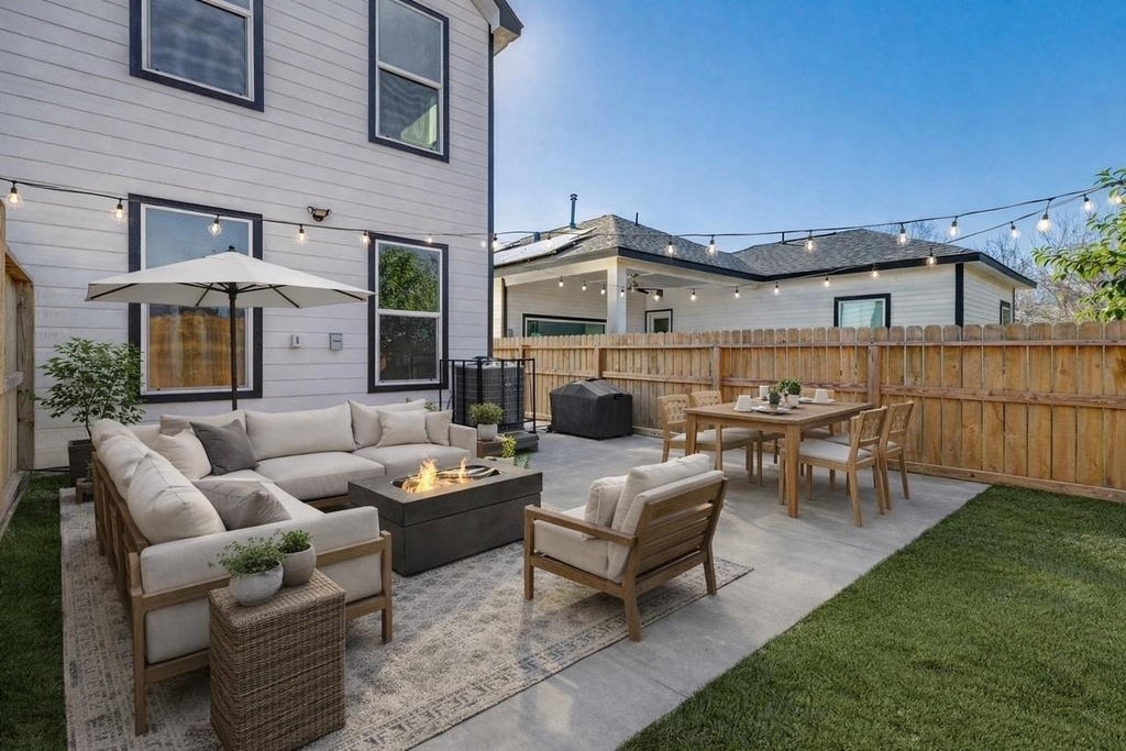 8105 Howton - Photo 3