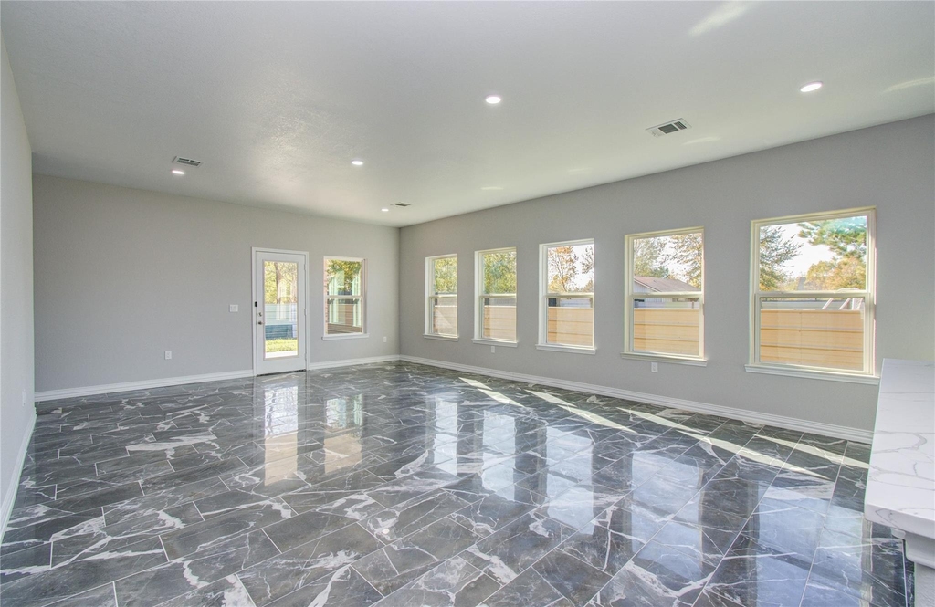 898 Road 3556 - Photo 5