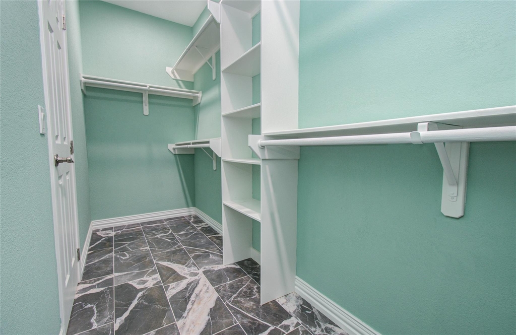 898 Road 3556 - Photo 27