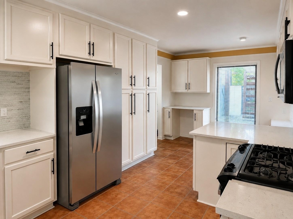1008 Wright Boulevard - Photo 4