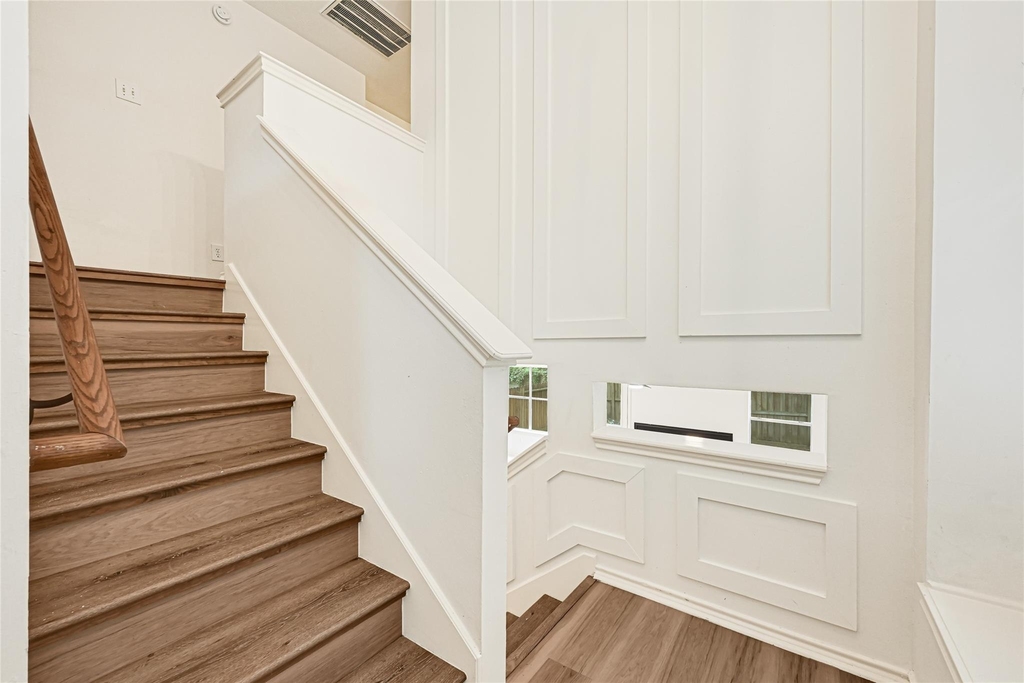 146 S Walden Elms Circle - Photo 2