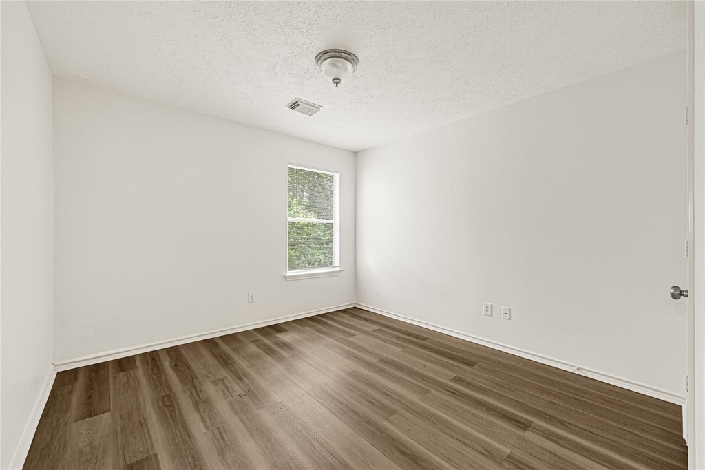 146 S Walden Elms Circle - Photo 16