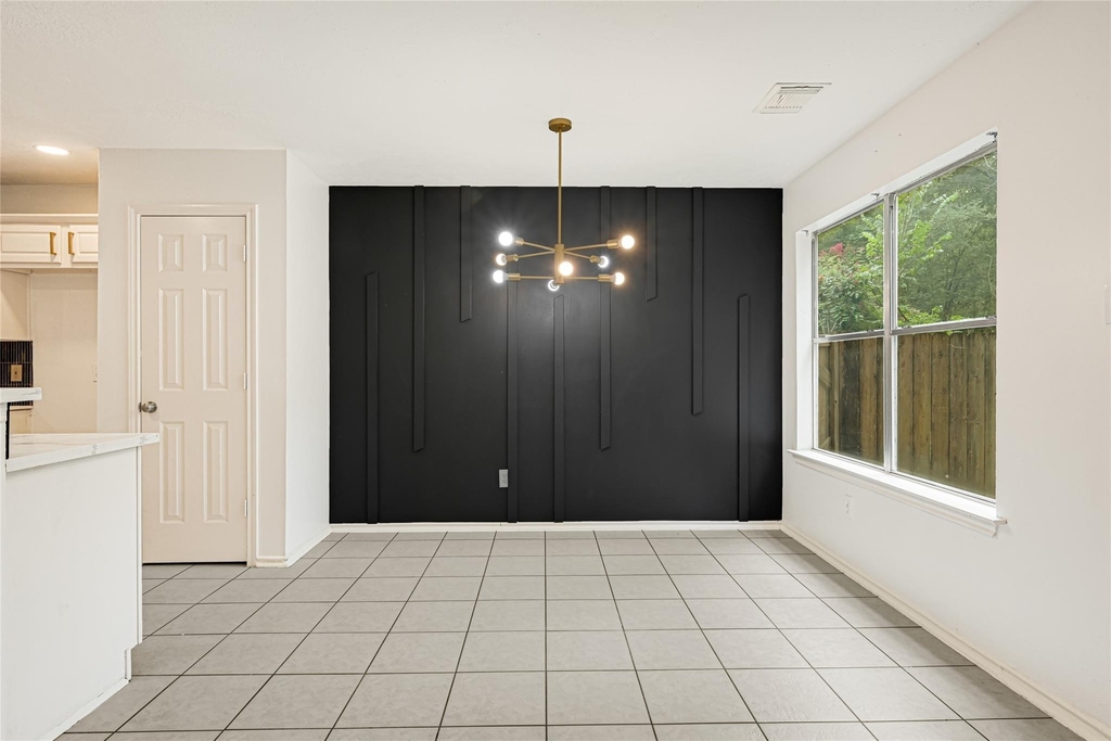 146 S Walden Elms Circle - Photo 6