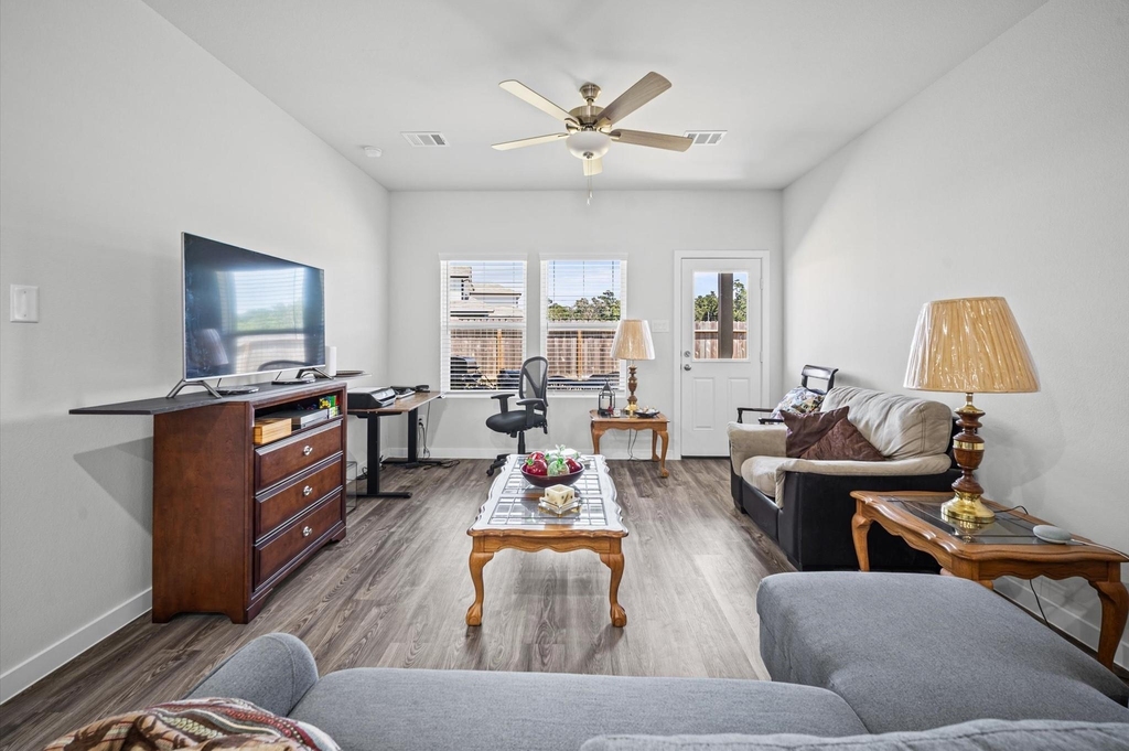 107 Resilient Gale Court - Photo 5