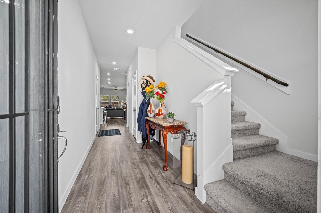 107 Resilient Gale Court - Photo 1