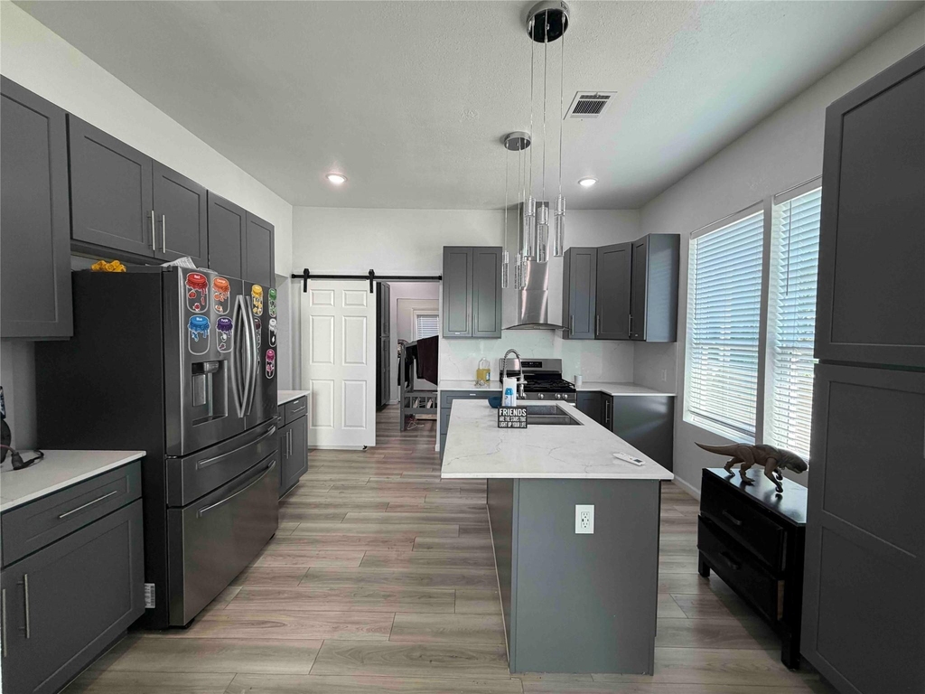 2400 Burkett Street - Photo 10