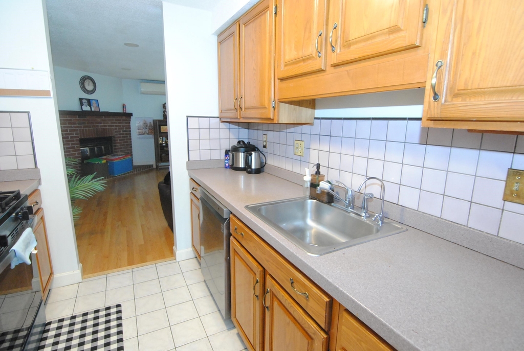 7 Meadowview - Photo 2