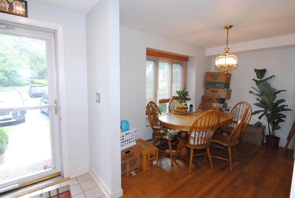 7 Meadowview - Photo 1