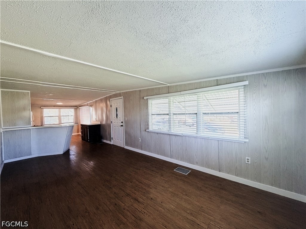 139 Gaslight Avenue - Photo 5