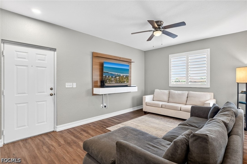 6481 Aragon Way - Photo 2