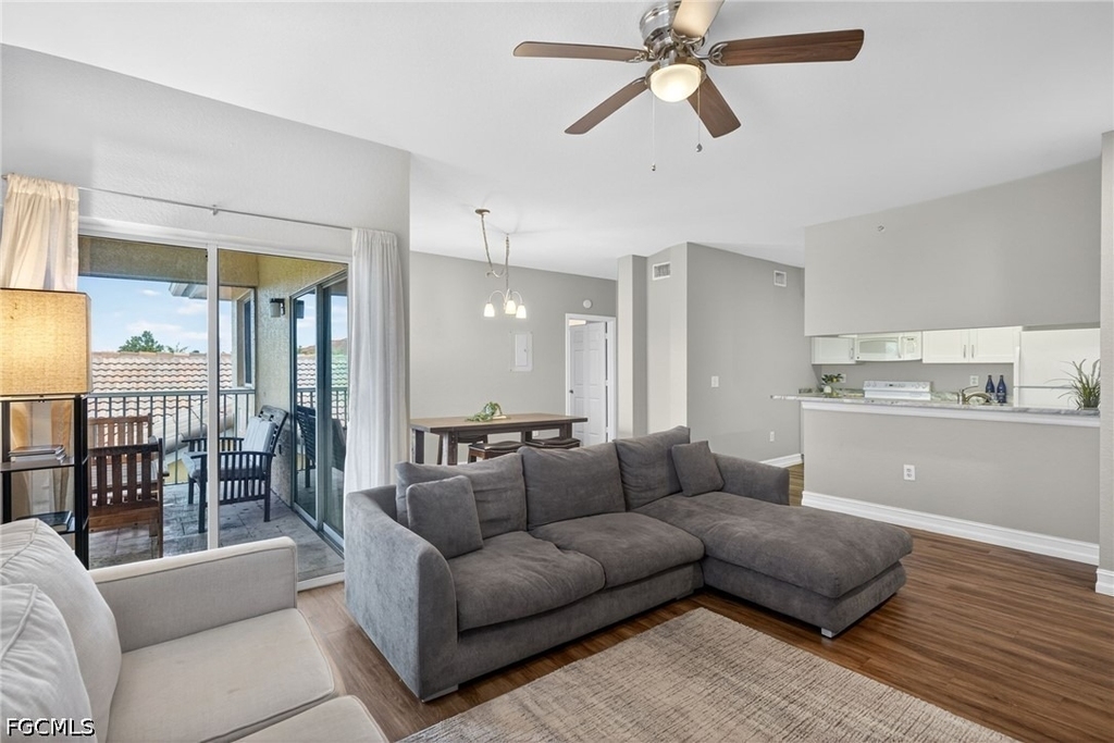 6481 Aragon Way - Photo 4