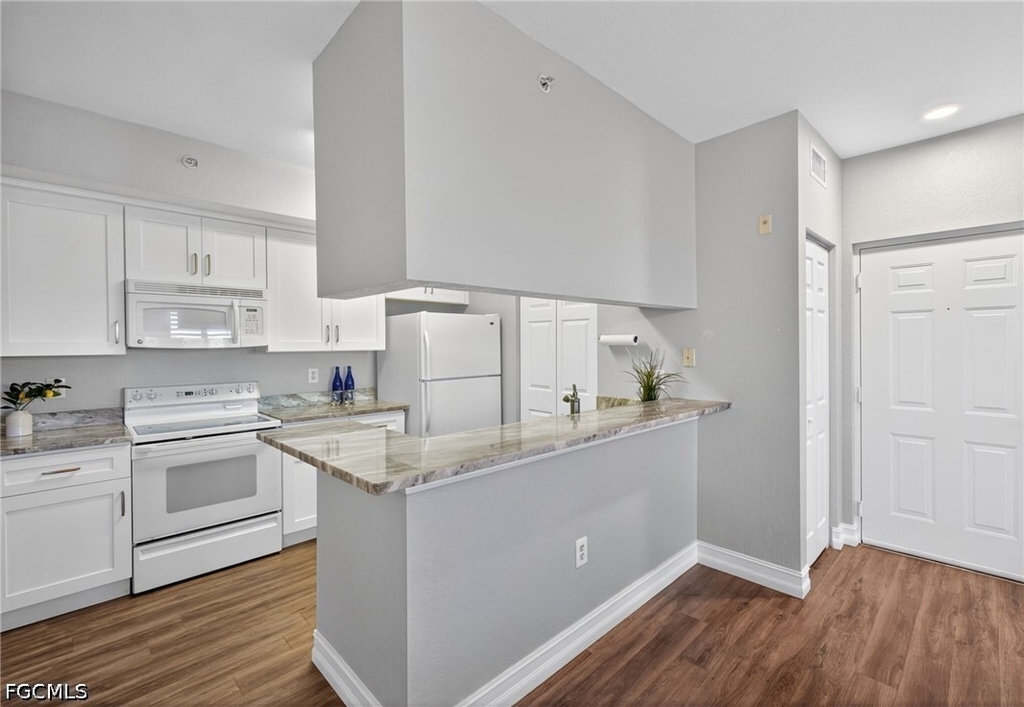 6481 Aragon Way - Photo 7