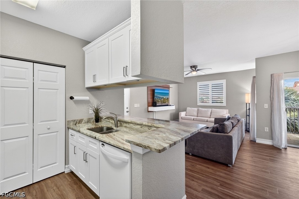 6481 Aragon Way - Photo 9