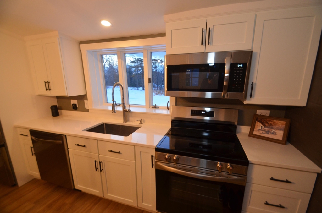 410 Wallace - Photo 6
