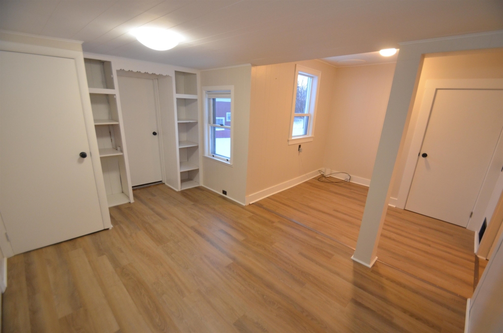 410 Wallace - Photo 13