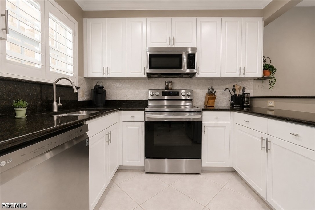 2080 W 1st Street - Photo 5