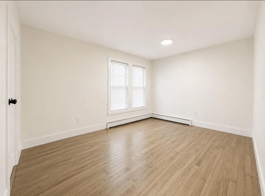 408 Central - Photo 3