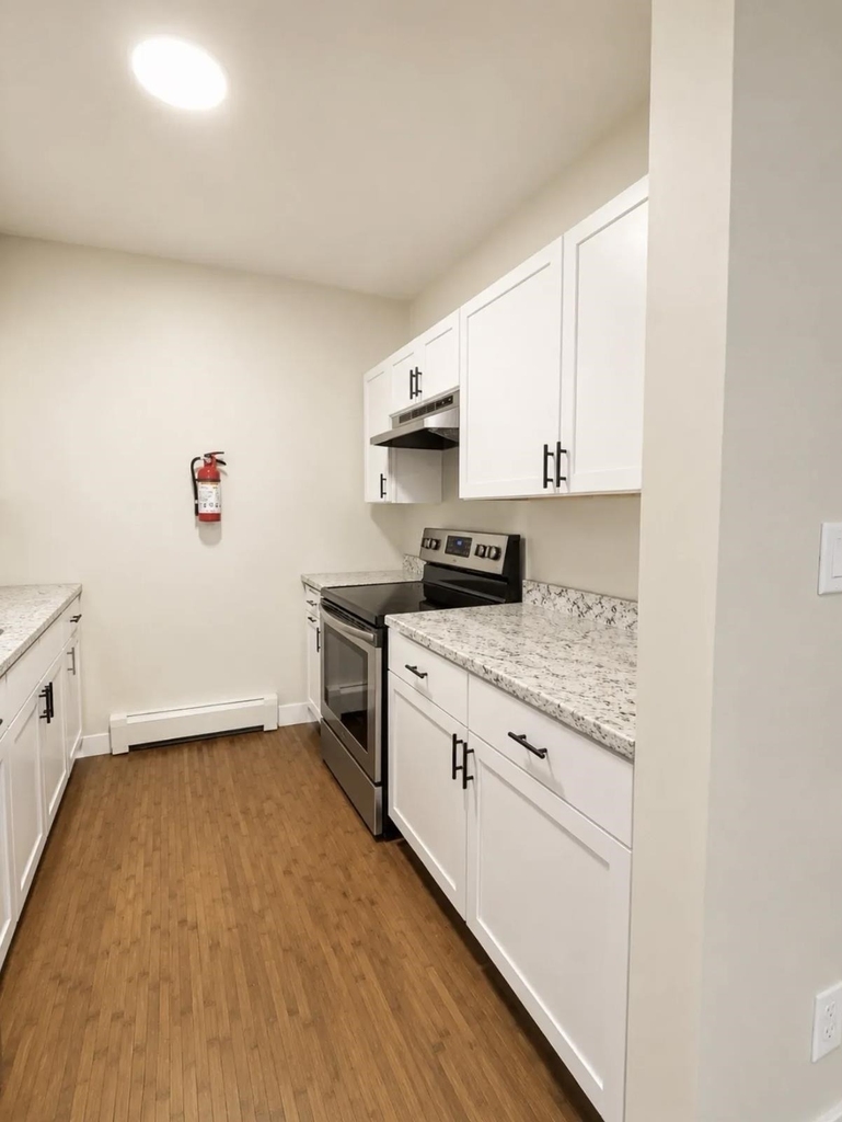 408 Central - Photo 5