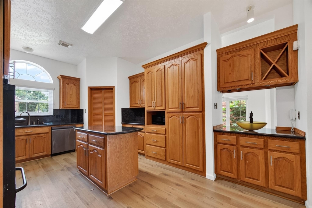 7403 Oak Walk Drive - Photo 13