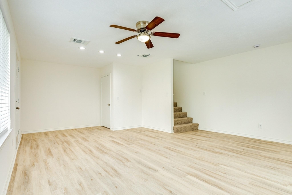 408 Gardenia Street - Photo 9