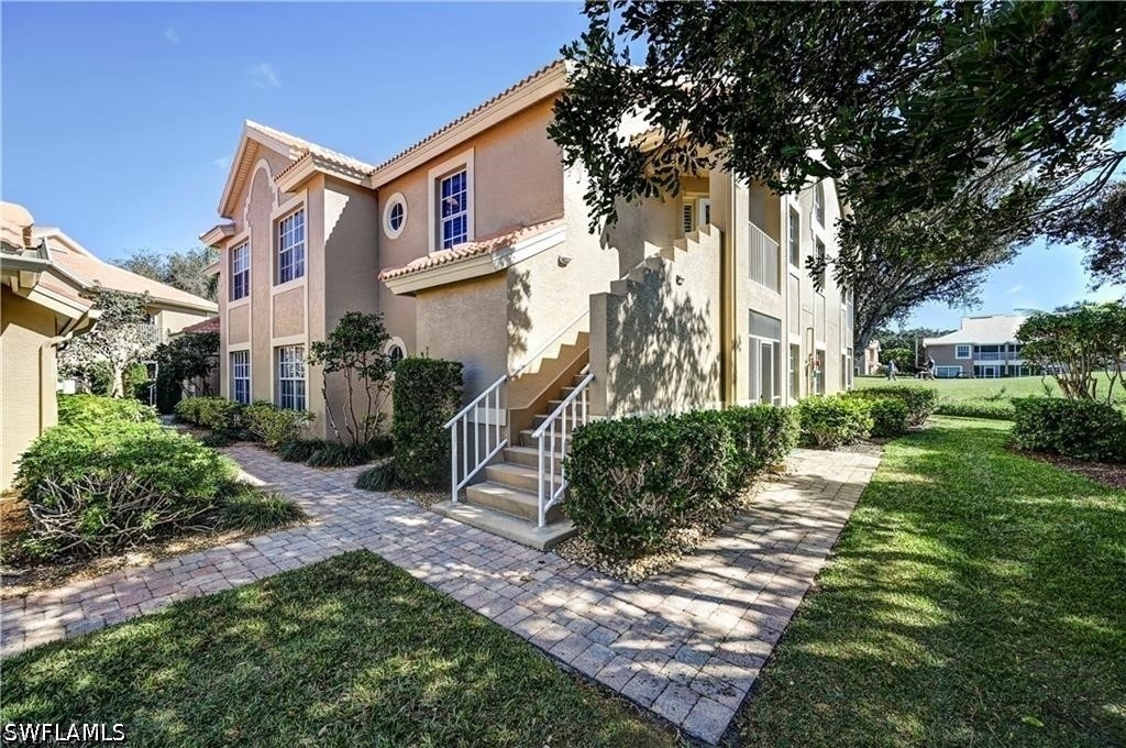 13900 Southampton Drive - Photo 0