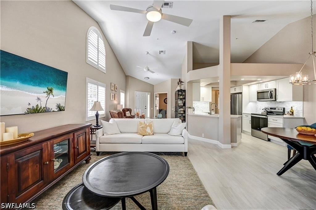 13900 Southampton Drive - Photo 3