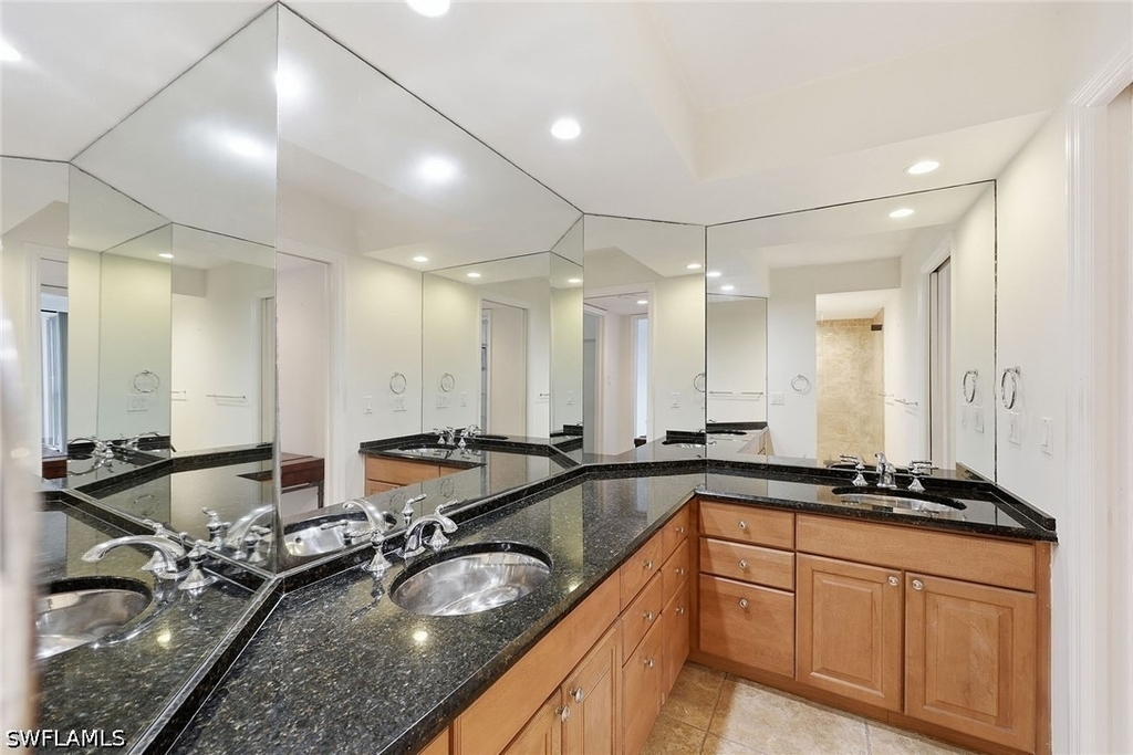 4551 Gulf Shore Boulevard N - Photo 24