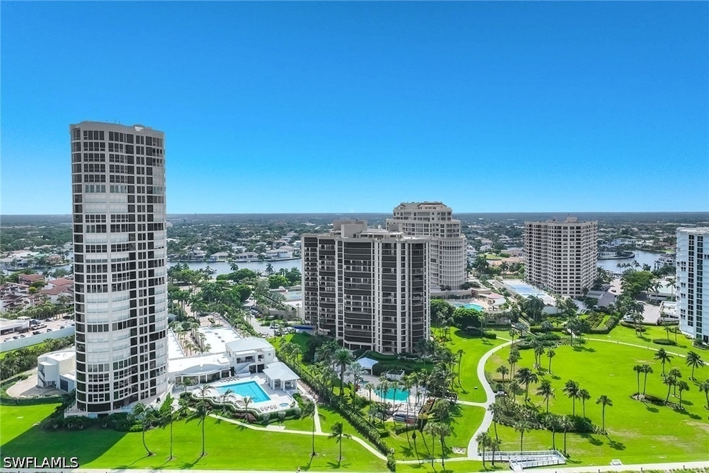 4551 Gulf Shore Boulevard N - Photo 4